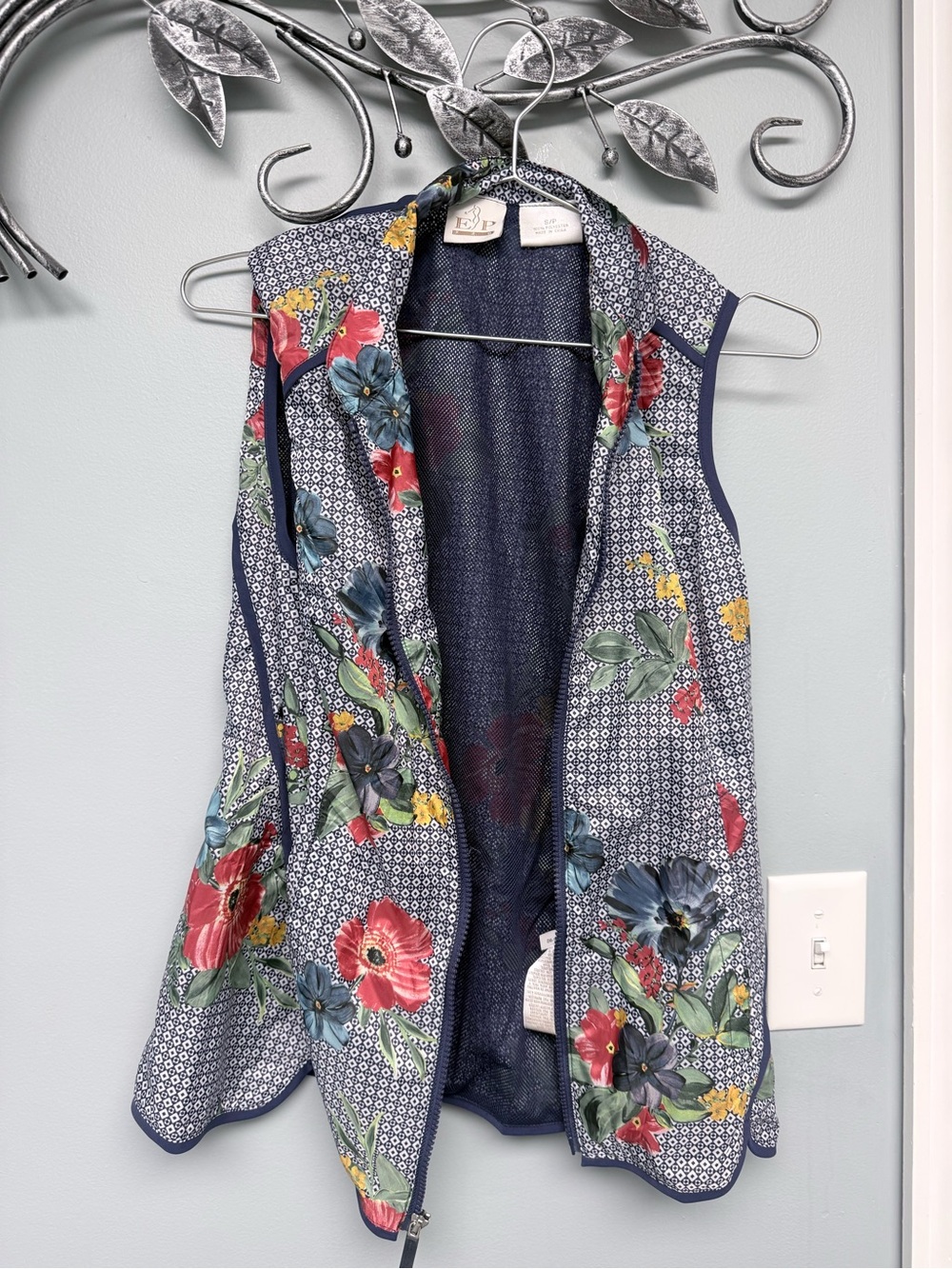 EP Pro Navy Floral Open Vest